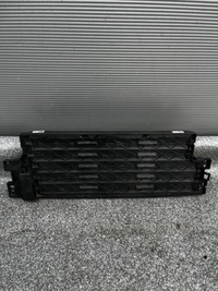 фото thumb №1, Шторка воздуховод воздуха jaguar f-pace lift