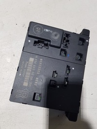 фото thumb №1, Модуль двері правий mercedes sl r230 2308203626