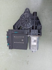 фото thumb №1, Моторчик окон модуль дверь p volvo s90 ii 31456802