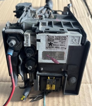 фото thumb №3, Модуль блок управления напряжения акумулятора citroen c4 picasso 28201235