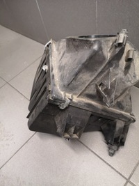 фото thumb №7, Корпус фільтра повітря audi a6 c5 2.4 078133837j