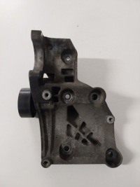 Купить Кронштейн генератора 2.0 cdti opel insignia 55562863, фото thumb