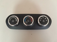 фото thumb №1, Jeep renegade trailhawk 2014- панель управление кондиционера 07356334750