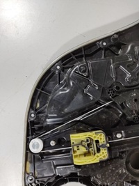 фото thumb №7, Volvo v60 18r- підйомник скло правий задня