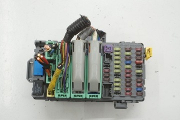 фото thumb №1, Honda cr-v iii 08r коробка предохранителей 2.0 i-vtec swa-e221