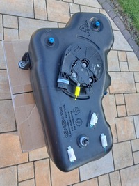 фото thumb №1, Kia sportage rok 2018 бак adblue 31550-d3000