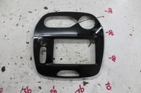 фото thumb №1, Панель рамка радіо 682701605r renault captur lift 17-19