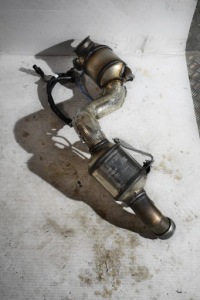 фото thumb №1, Kpl. катализатор правый mercedes w167 6.3 1