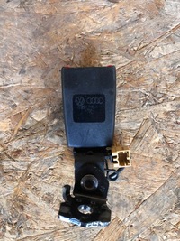 фото thumb №1, Клипса поперечина задняя заднего audi a6 c7 4g0857740a