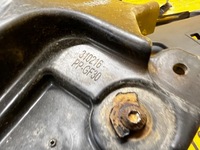 фото thumb №3, Кронштейн кронштейн датчика мертвого pola правый range rover velar l560