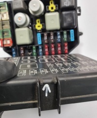 фото thumb №3, Коробка запобіжників toyota mr2 ii sw20 2.0 16v