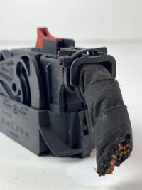 фото thumb №5, Штекер колодка насоса abs audi a1 8x skoda rapid