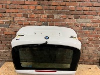 Bmw x1 e84 lci рестайлінг  кришка багажника задня багажника a300 alpineweiss скло доставка Київ, фото thumb