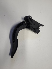 фото thumb №1, Педаль газу audi a4 b9 q5 q8 a6 8w1723523a