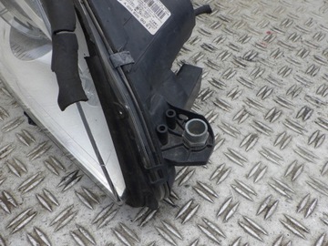 фото thumb №7, C-klasa w204 лампа права перед передня ксенон керована