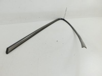 фото thumb №5, Mercedes clk w208 3,2 v6 молдинг уплотнитель стекла стёкла зад правое