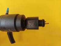 фото thumb №5, Помпа розпилювача скло передньої mercedes-benz c w202 a0335450228 nr1