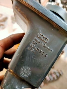 Audi A4 B6 B7 Бачок гидроусилителя руля 8E0422373B