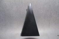 фото thumb №1, Hyundai kona молдинг двері трикутник правий задня задній