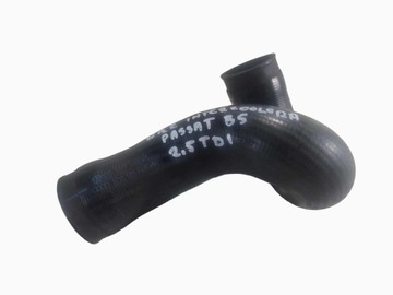 фото thumb №1, Шланг труба интеркулер vw passat b5 2.5 tdi 8d0145746