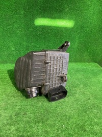 фото thumb №1, Корпус фільтра повітря skoda fabia ii