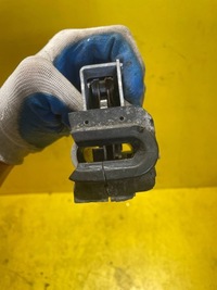 фото thumb №6, Audi a4 s4 b6 8e 8h 2003 крепление замок крыша правый задняя отсутствует разъёмы