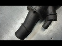 фото thumb №5, Корпус термостата peugeot 307 2.0hdi 9656182980