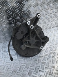 фото thumb №1, Поворотна опора зад ліва audi q3 8u 15-