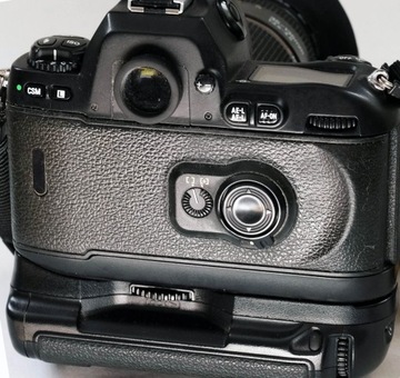 Nikon F 100+MB 15 Фотоаппарат Nikon