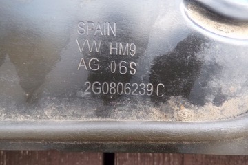 фото thumb №6, Панель під лобовим склом металевий 2g0806239c vw polo 2g vi