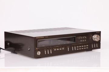 Тюнер Grundig T 5000.