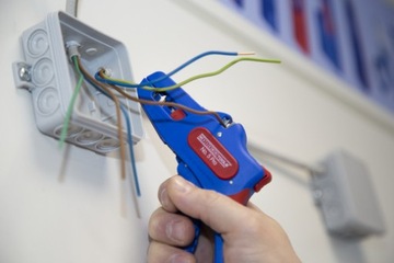Автоматический инструмент для зачистки проводов 0,2-16 мм2 (24-5 AWG) Weicon No.5