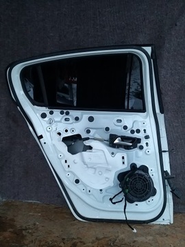 фото thumb №2, Двері ліві зад peugeot 308 t10 hb