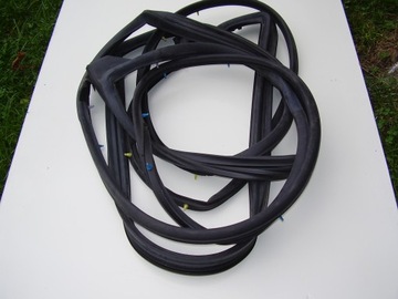 фото thumb №4, Toyota corolla e21 прокладка двері перед зад лівий