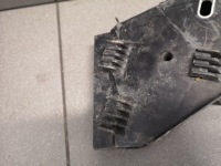 фото thumb №6, Напрямна бампера правий задня audi a8 d2 4d0807572a