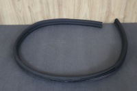 фото thumb №1, Mercedes slk r172 прокладка кузовная дверь правая a1726970051