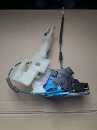 фото thumb №1, Замок дверь правый задняя i30 ii kombi 81420-a6100