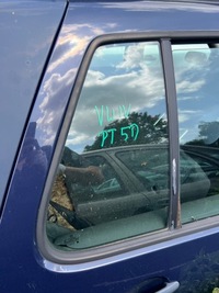 фото thumb №1, Скло правий задня трикутник volkswagen golf iv hb