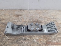 фото thumb №1, Genesis g80 3.8 awd 2015- кронштейн подушка коробки