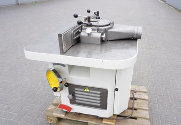FREZARKA DOLNOWRZECIONOWA BAUERLE 7,5kW BLAT: 1100x920mm żeliwna prowadnica