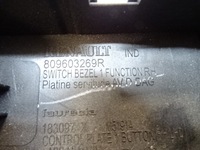 фото thumb №9, Renault captur переключатель стекло 809603269r