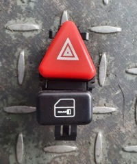 фото thumb №1, Выключатель аварийных mercedes a140