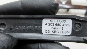 фото thumb №9, Mercedes w203 a2036804082 a2036804182 2036808082 рамка панель dekor
