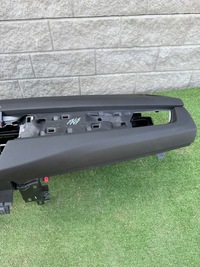 фото thumb №8, Bmw 2 f45 f46 приборная панель приборная консоль hud оригинал резиновый элемент