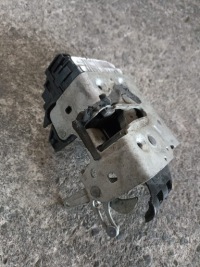 фото thumb №1, Замок двері задніх правих jeep wrangler jl 18+ 68282960aa