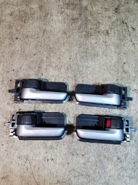 фото thumb №1, Ручка двері лівий перед suzuki sx4