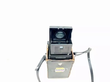 КАМЕРА YASHICA MAT-124G В КОРПУСЕ