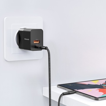 MCDODO USB ЗАРЯДНОЕ УСТРОЙСТВО USB-C 20 Вт + КАБЕЛЬ ДЛЯ IPHONE