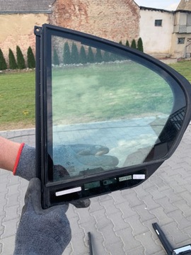 фото thumb №1, Bmw g11 серії 7 скло лівий зад