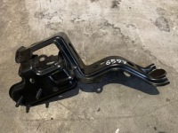 фото thumb №1, Toyota yaris iv cross кронштейн кронштейн поперечина передний левый оригинал